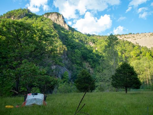 A campsite across from Blue Rock in SmokeHole Canyon