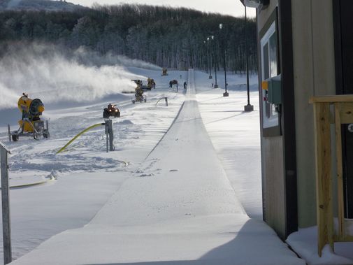 Snowmaking at Canaan Valley